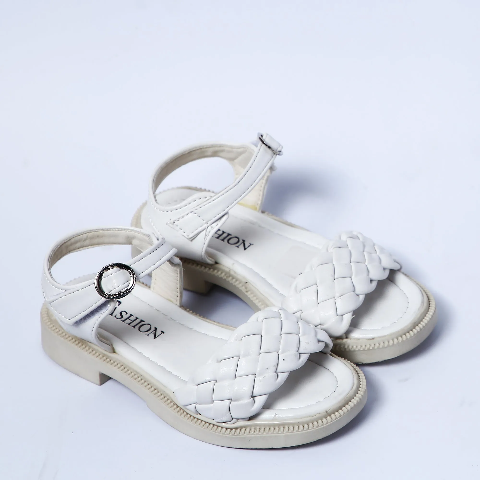 BABY SANDAL B02