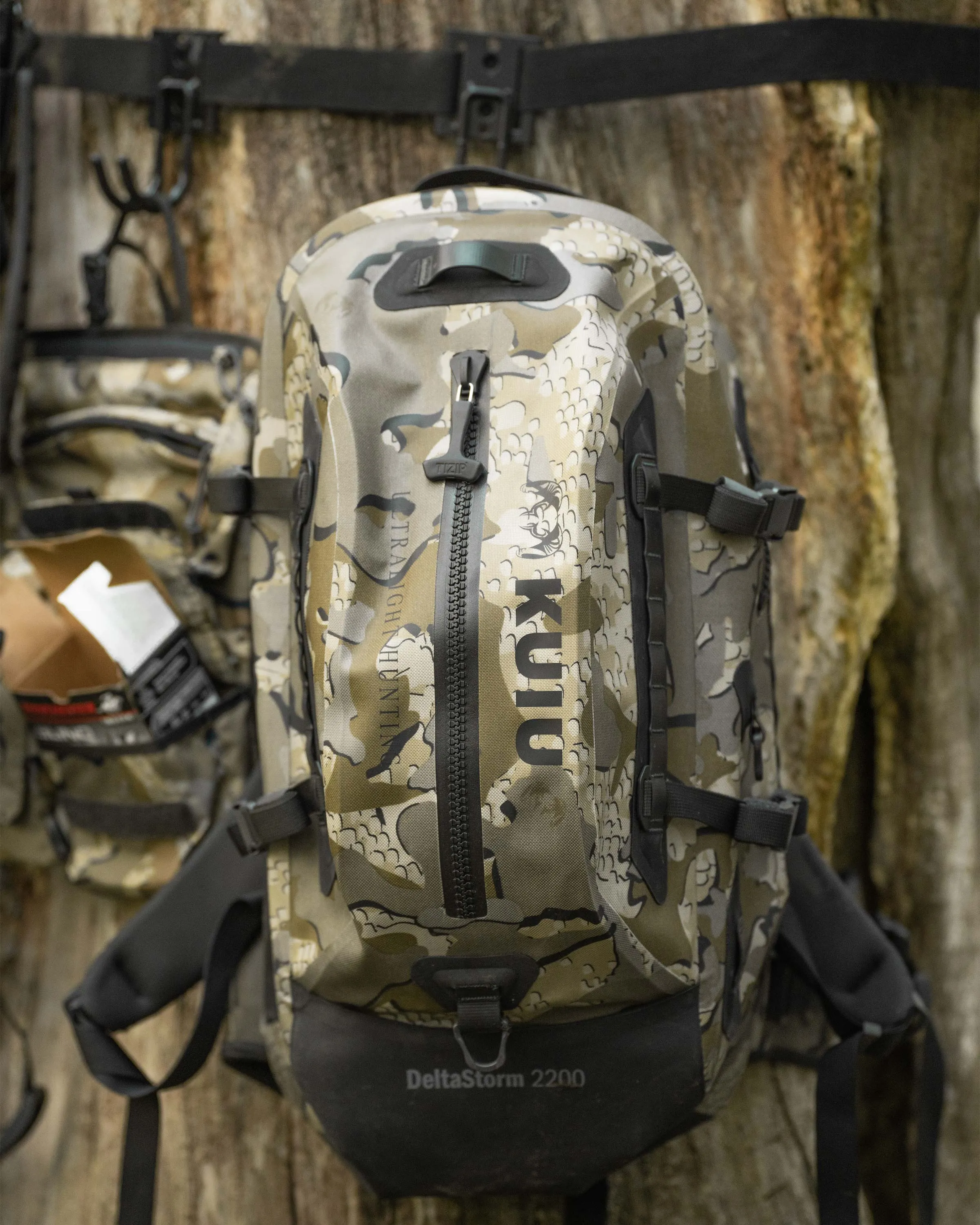 DeltaStorm 2200 Submersible Backpack | Coyote Brown